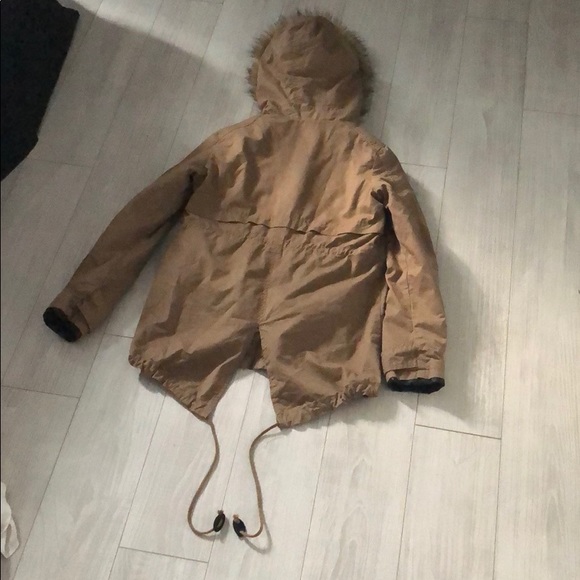 Winter coat - Picture 4 of 7